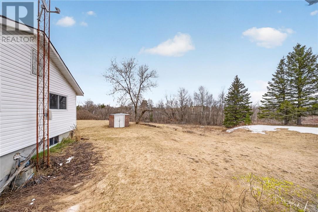 3665 Montpellier, Chelmsford, Ontario  P0M 1L0 - Photo 19 - 2126621