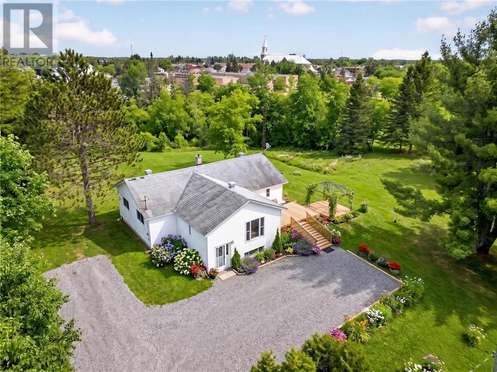 3665 Montpellier, Chelmsford, Ontario  P0M 1L0 - Photo 2 - 2126621