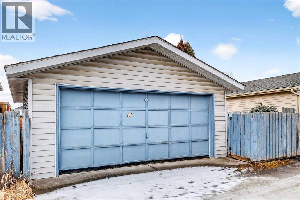 159 Shawglen Road SW, Calgary, Alberta  T2Y 1X6 - Photo 37 - A2295342