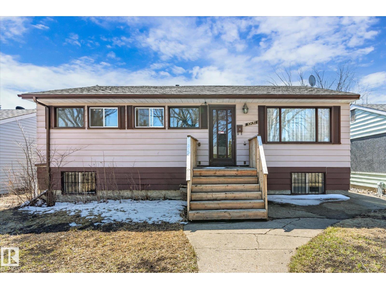 10531 128 Av Nw, Edmonton, Alberta  T5E 0J2 - Photo 1 - E4484746