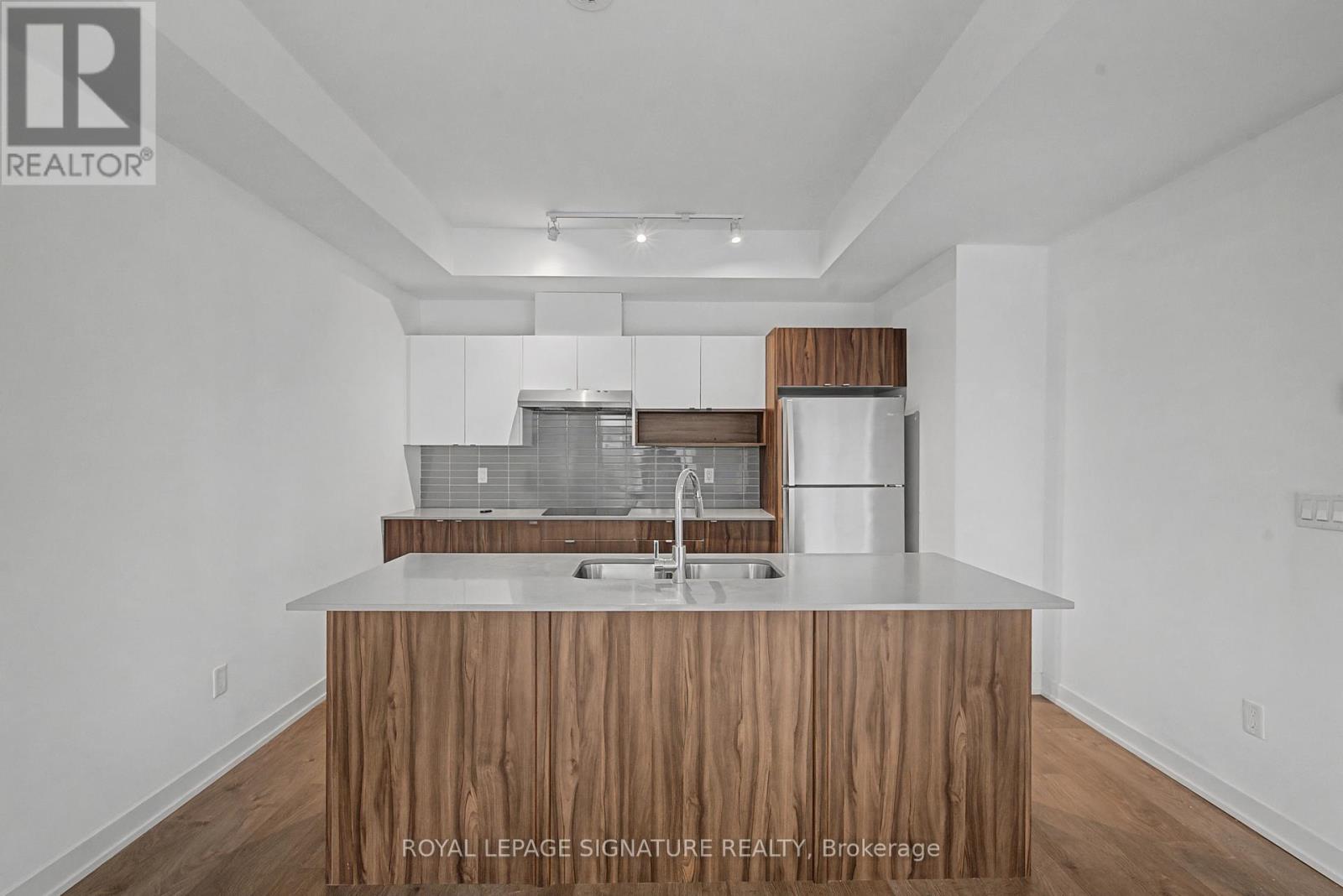 3 - 1121 Cooke Boulevard, Burlington, Ontario  L7T 0C4 - Photo 14 - W12853496