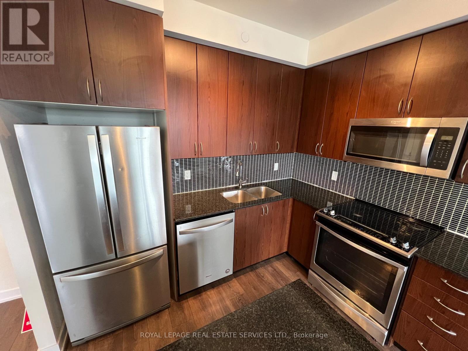 1403 - 4655 Glen Erin Drive, Mississauga, Ontario  L5M 0Z1 - Photo 6 - W12936980