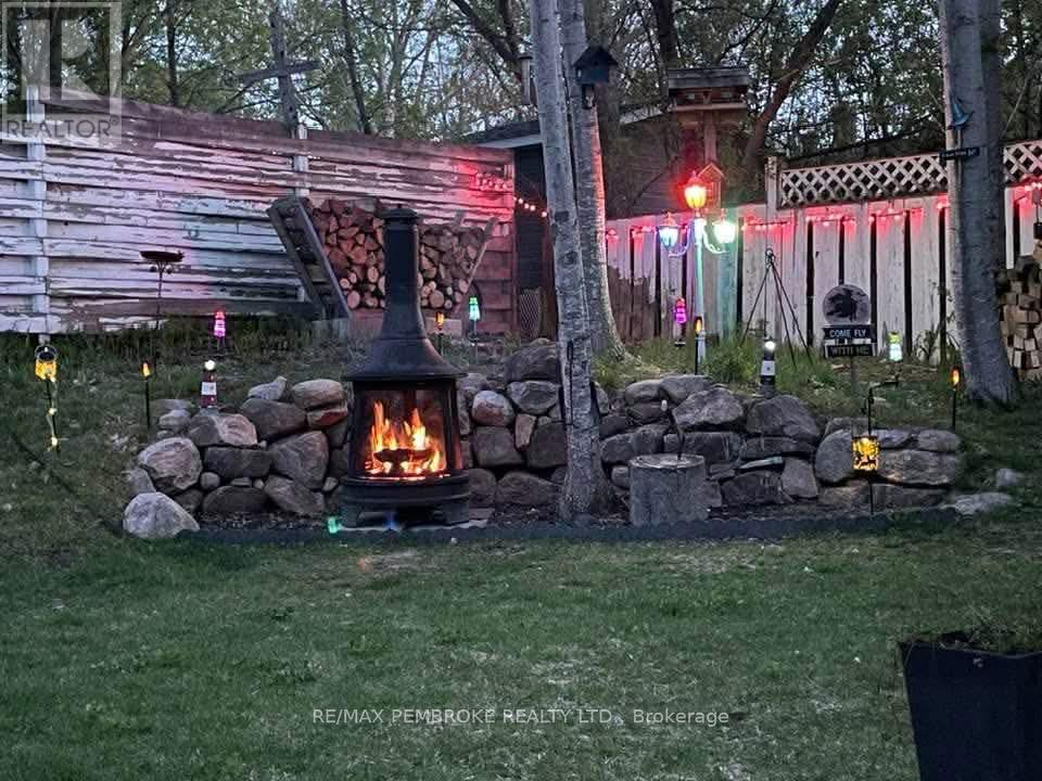 61 Doran Road, Petawawa, Ontario  K8H 1R3 - Photo 34 - X12810126