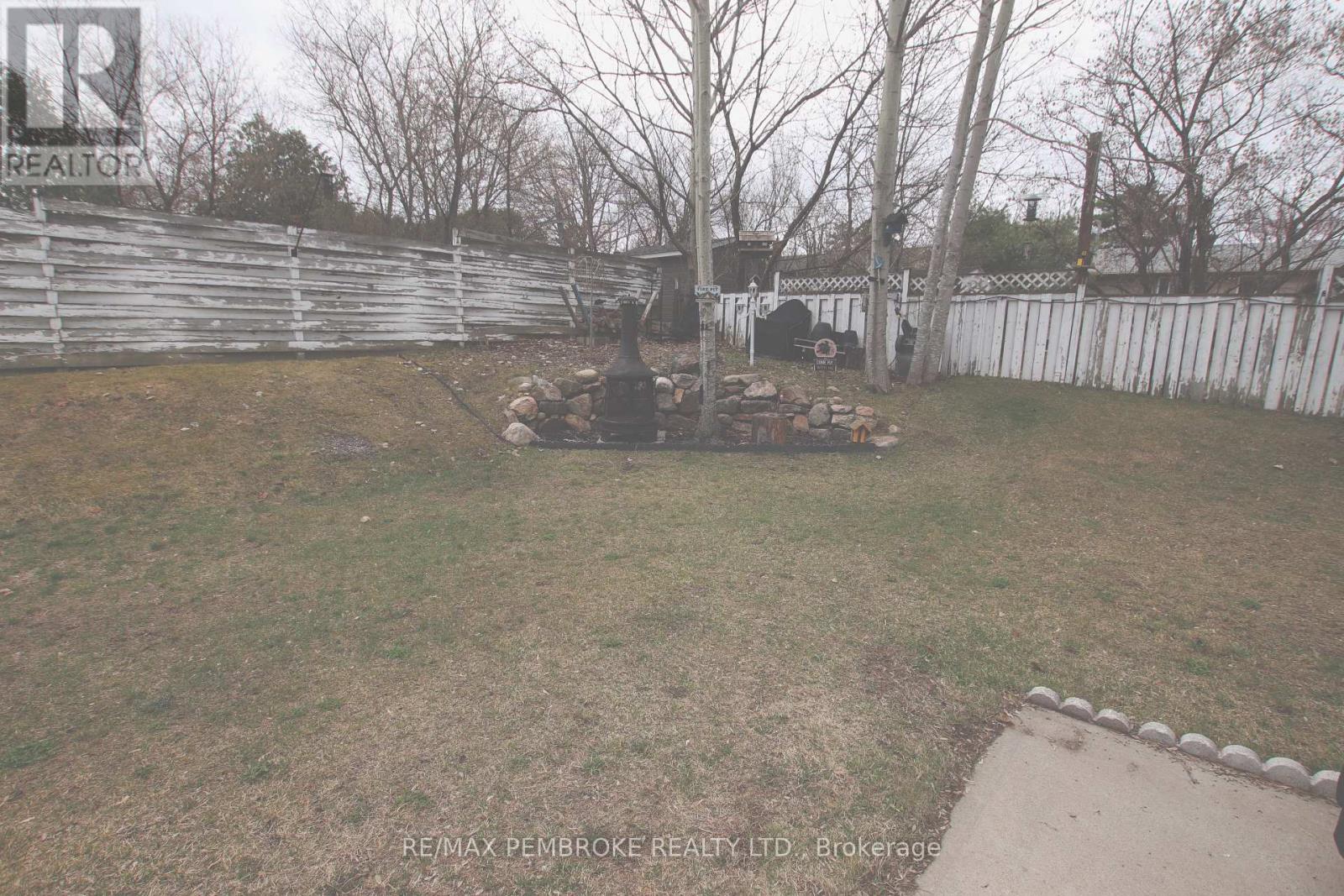 61 Doran Road, Petawawa, Ontario  K8H 1R3 - Photo 35 - X12810126