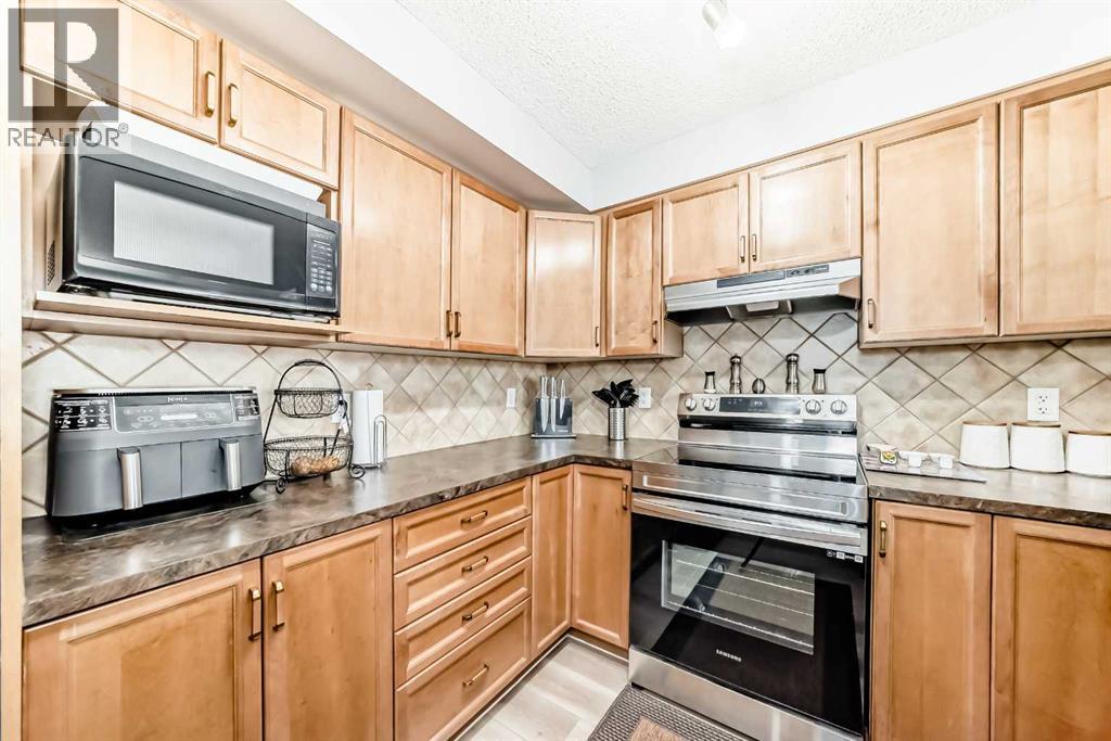 2215, 5200 44 Avenue NE, Calgary, Alberta  T1Y 7L4 - Photo 5 - A2282351