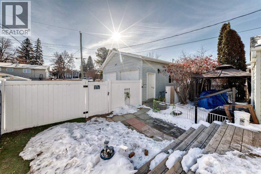 3905 45a Street, Ponoka, Alberta  T4J 1B6 - Photo 30 - A2298000