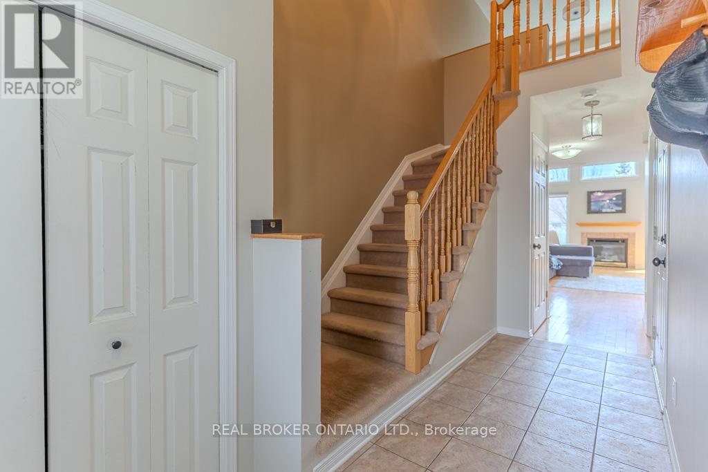 15 Calaveras Avenue S, Ottawa, Ontario  K2J 4Z8 - Photo 5 - X13060850