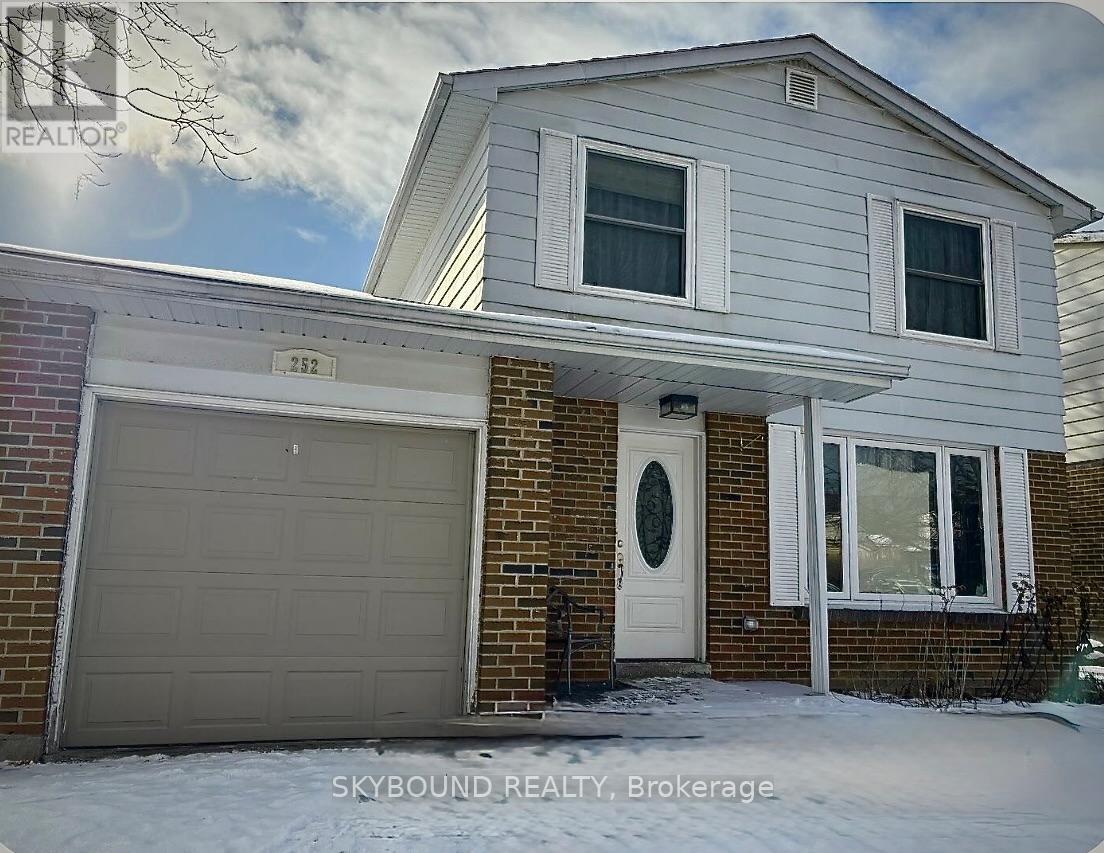 ROOM 3 - 252 WILLIAM ROE BOULEVARD N, Newmarket, Ontario