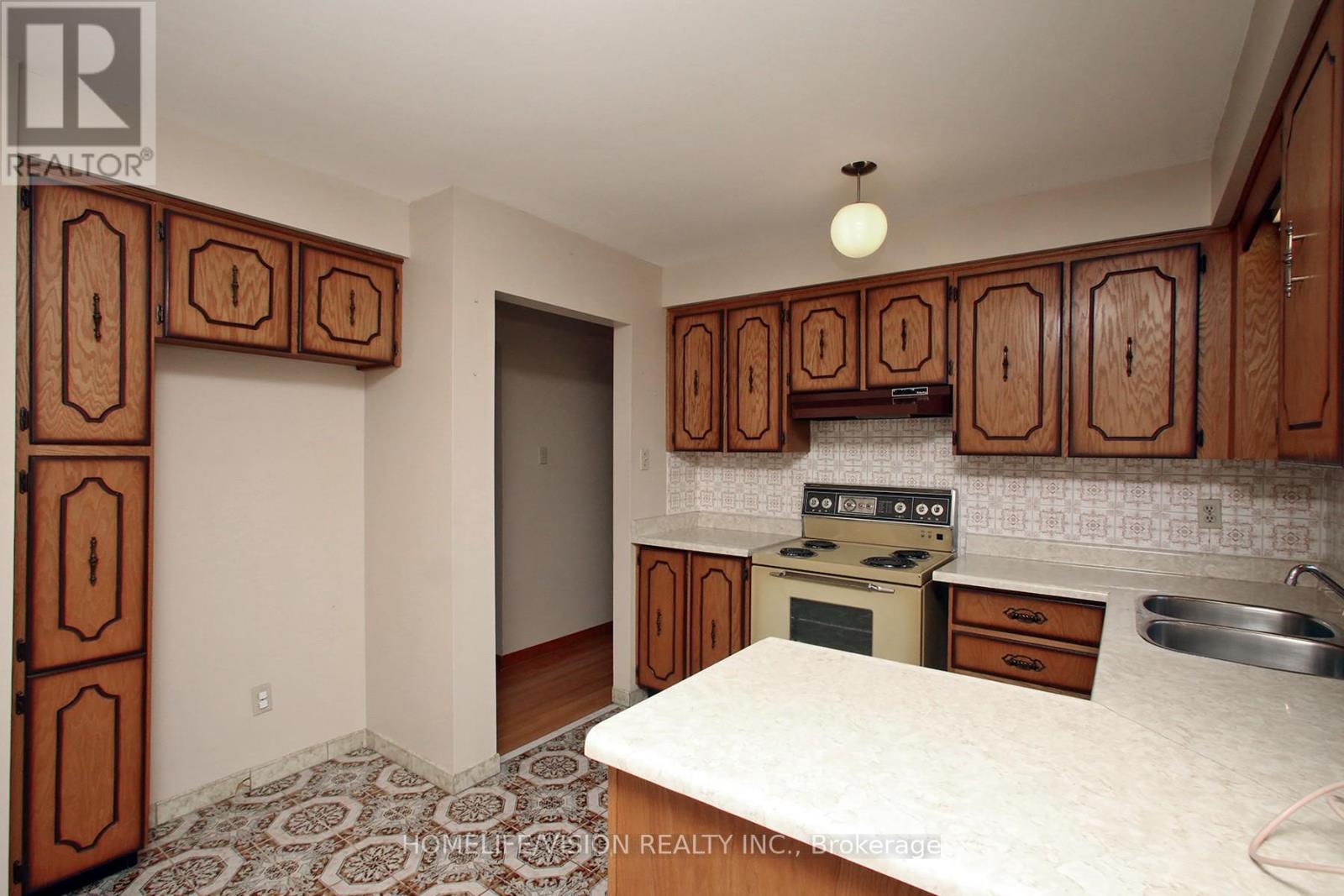 67 Hickorynut Drive, Toronto, Ontario  M2J 4W6 - Photo 13 - C13058342