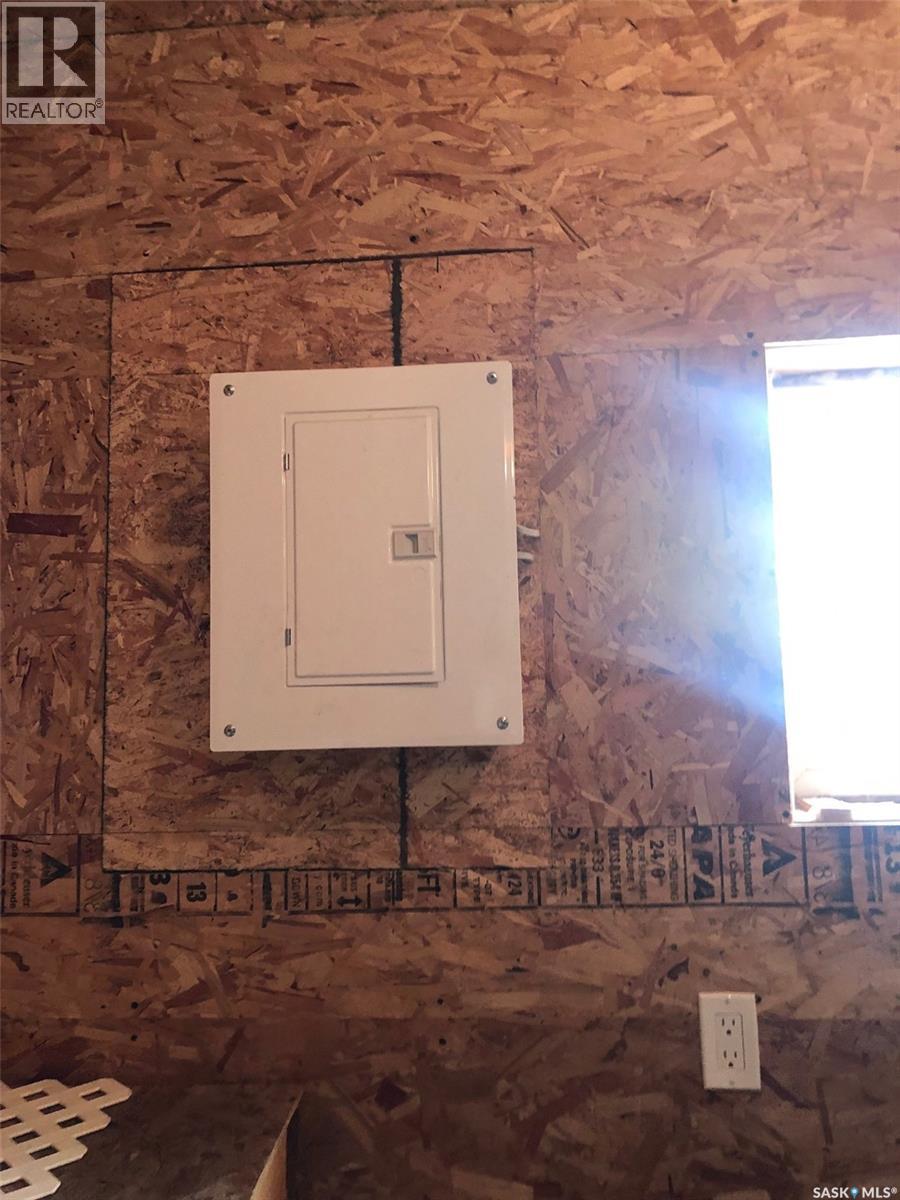 220 Eighth Avenue E, Canora, Saskatchewan  S0A 0L0 - Photo 10 - SK034385