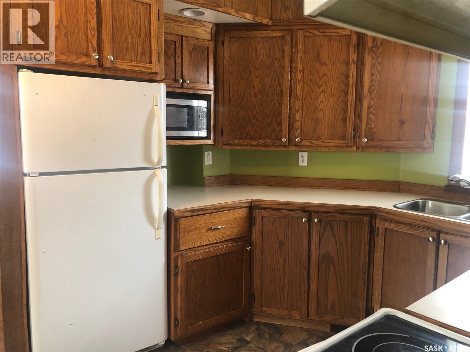 220 Eighth Avenue E, Canora, Saskatchewan  S0A 0L0 - Photo 20 - SK034385