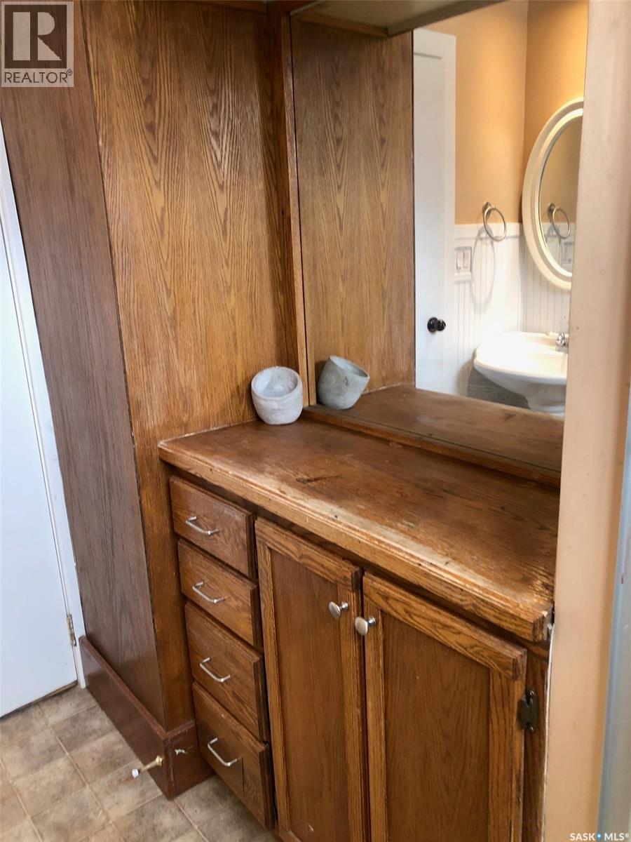 220 Eighth Avenue E, Canora, Saskatchewan  S0A 0L0 - Photo 27 - SK034385