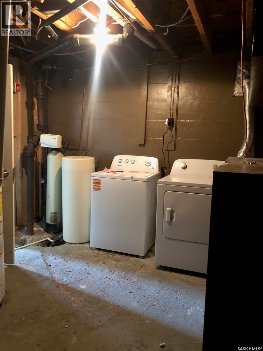 220 Eighth Avenue E, Canora, Saskatchewan  S0A 0L0 - Photo 49 - SK034385