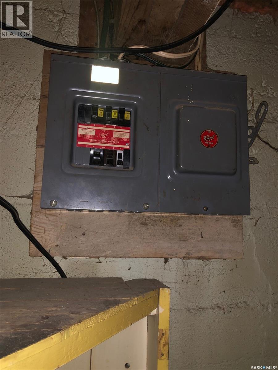 220 Eighth Avenue E, Canora, Saskatchewan  S0A 0L0 - Photo 52 - SK034385