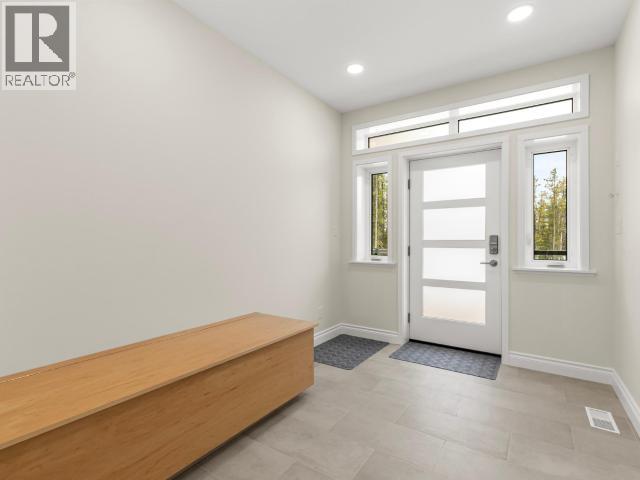 216 Old Alaska Hwy, Whitehorse North, Yukon  Y1A 5S8 - Photo 16 - 17213