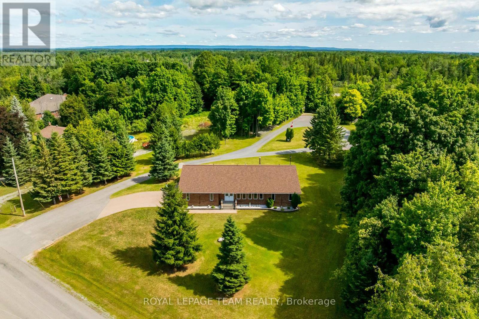 634 David Manchester Road, Ottawa, Ontario  K0A 1L0 - Photo 2 - X12736162