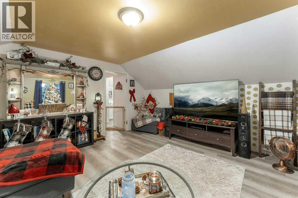 1-4, 320075 Range Road 240, Rural Kneehill County, Alberta  T0M 1A0 - Photo 12 - A2278728