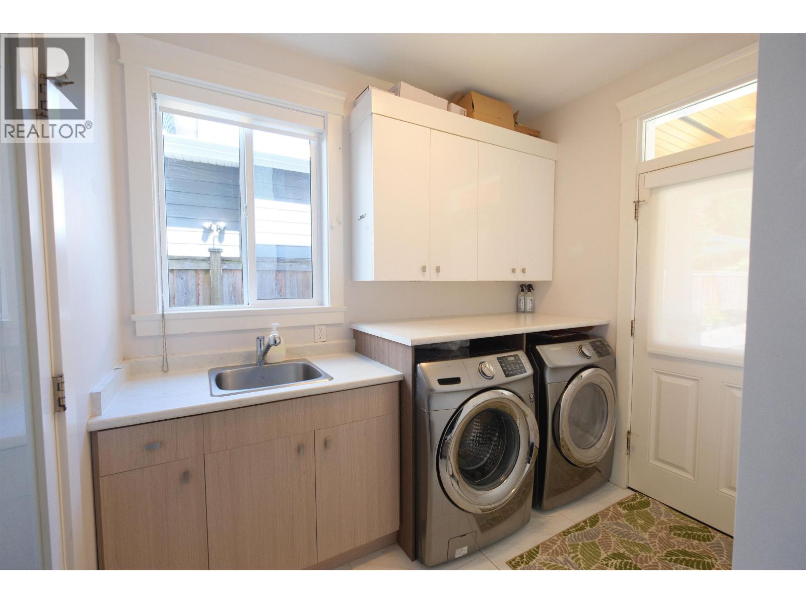 1198 Edgewood Road, North Vancouver, British Columbia  V7R 1Y9 - Photo 8 - R3114226