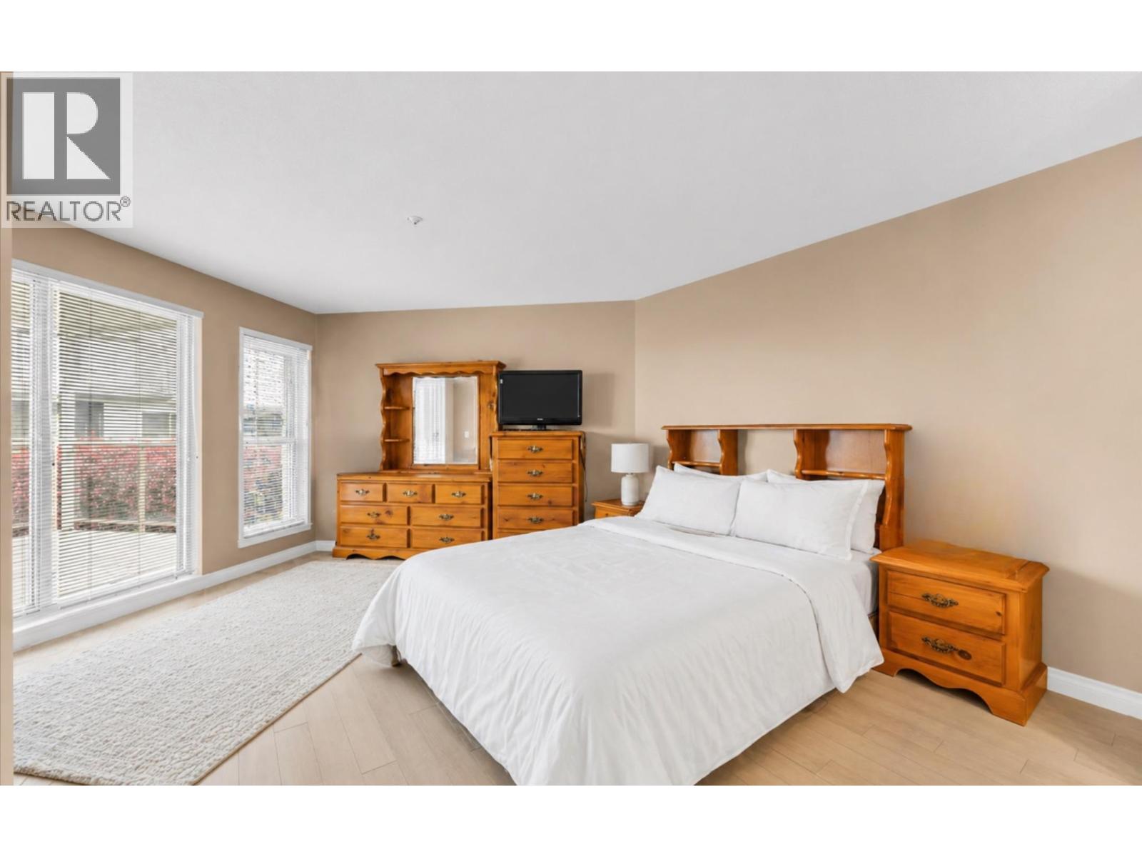 303 70 Richmond Street, New Westminster, British Columbia  T6W 2N4 - Photo 12 - R3117682