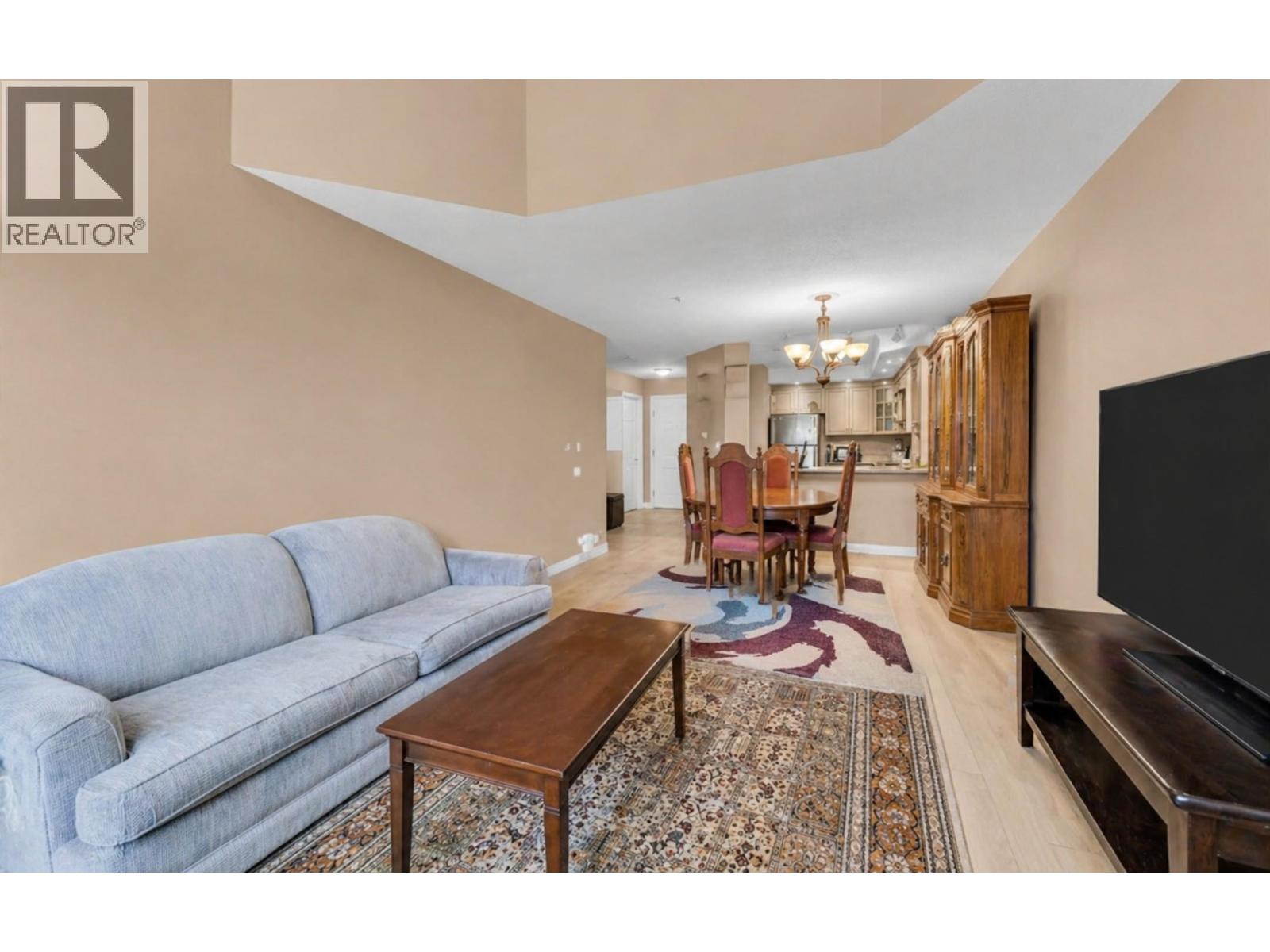 303 70 Richmond Street, New Westminster, British Columbia  T6W 2N4 - Photo 6 - R3117682