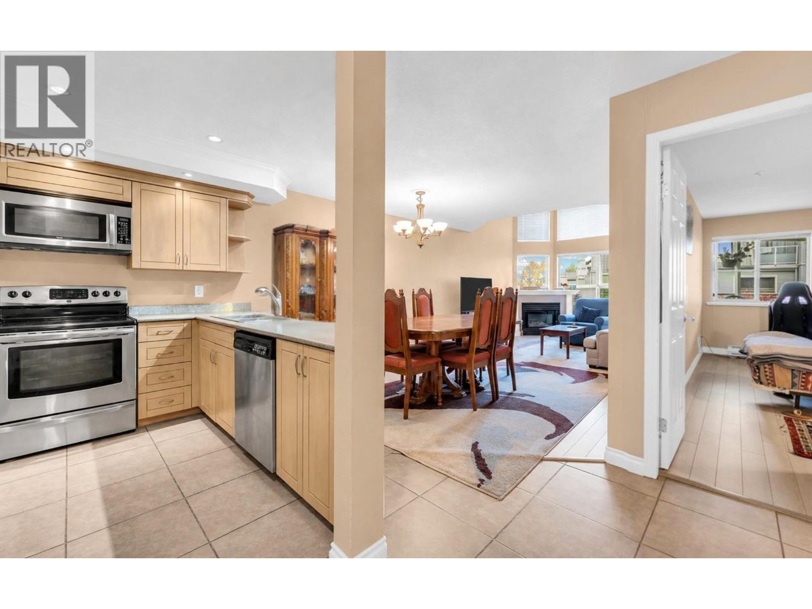 303 70 Richmond Street, New Westminster, British Columbia  T6W 2N4 - Photo 8 - R3117682