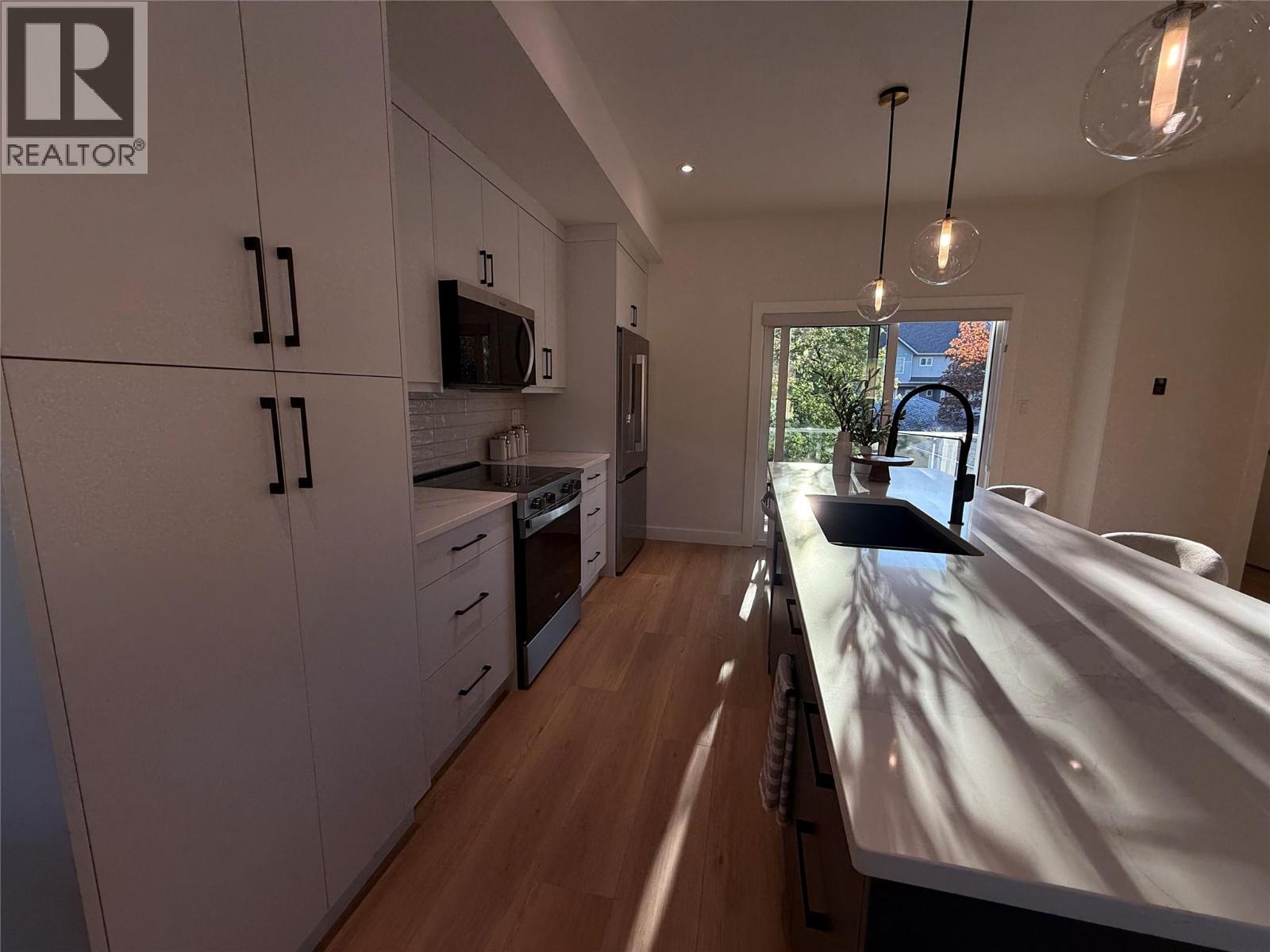 143 Green Avenue Unit# 102, Penticton, British Columbia  V2A 3S9 - Photo 6 - 10371606