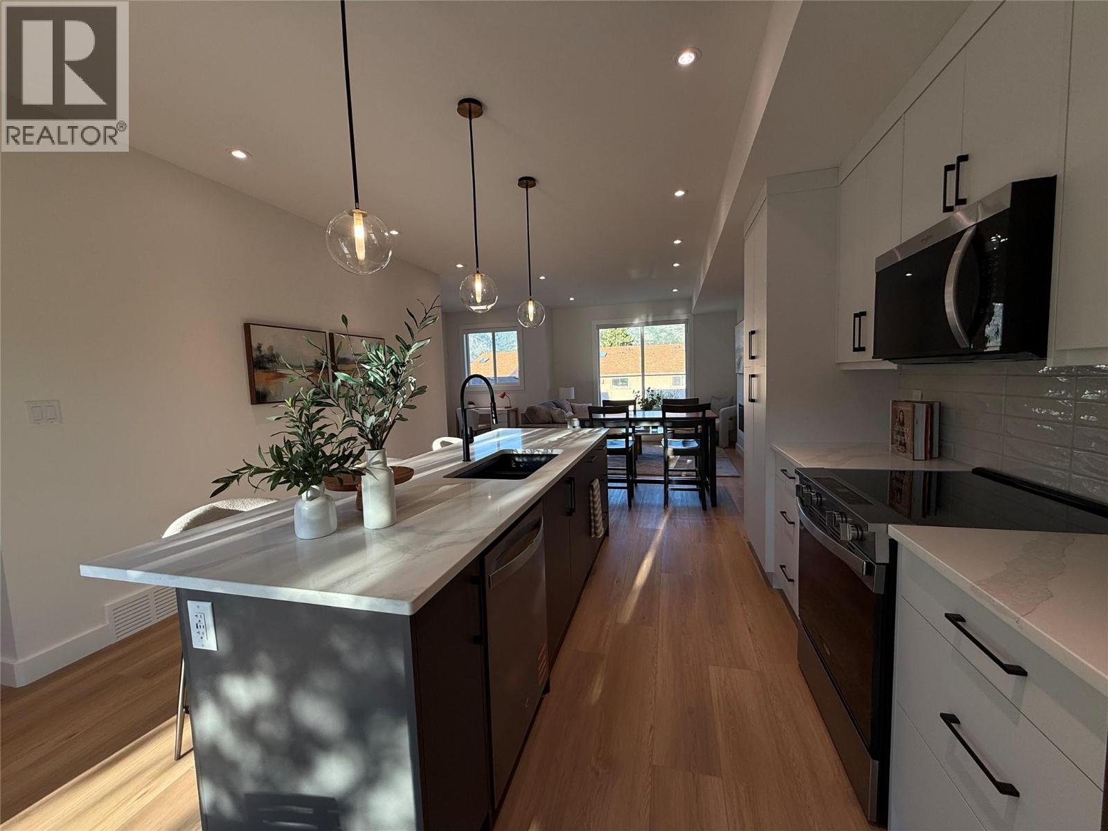 143 Green Avenue Unit# 102, Penticton, British Columbia  V2A 3S9 - Photo 5 - 10371606