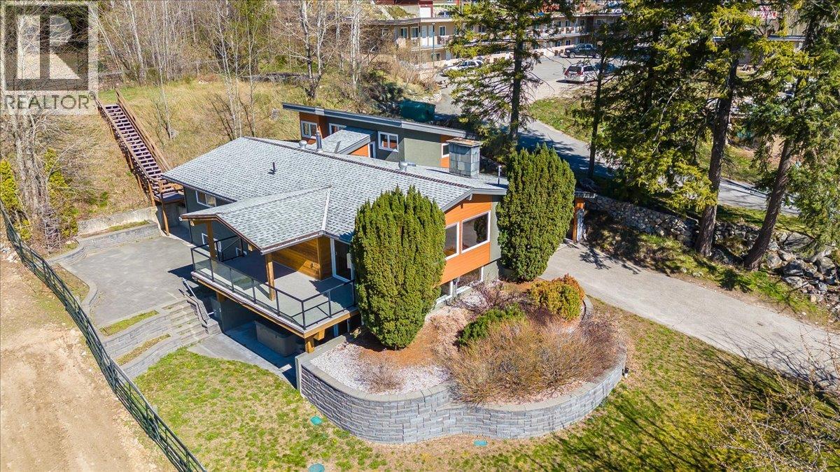 633 Jorgensen Road, Nelson, British Columbia