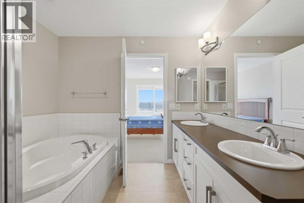 1456 Livingston Way NE, Calgary, Alberta  T3P 0Z4 - Photo 31 - A2301151