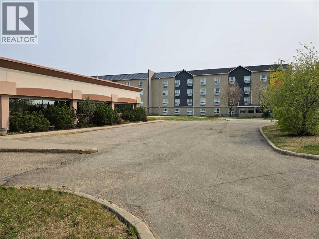 10070 117 Avenue, Grande Prairie, Alberta  T8V 4K5 - Photo 3 - A2288943