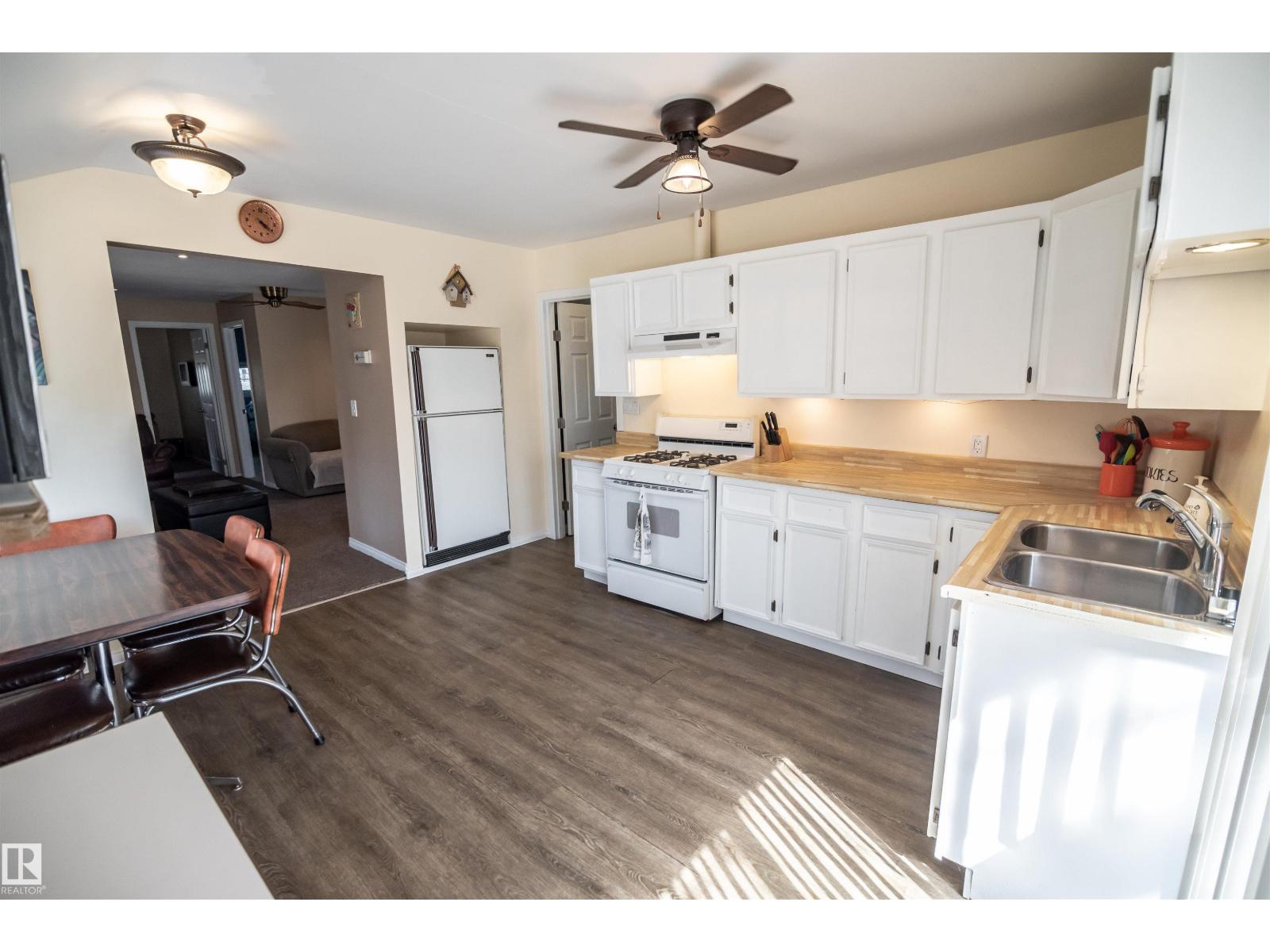 4828 52 St, Rural Lac Ste. Anne County, Alberta  T0E 0A0 - Photo 32 - E4484755