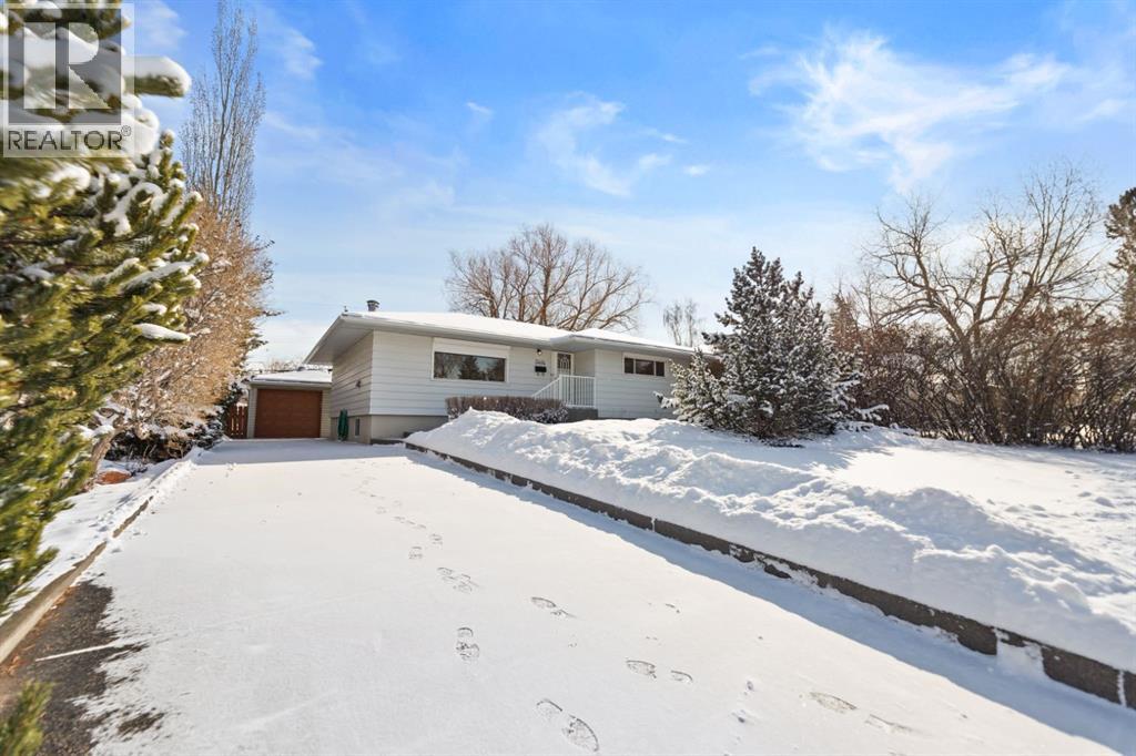 3414 31 Street SW, Calgary, Alberta  T3E 2P2 - Photo 2 - A2303254