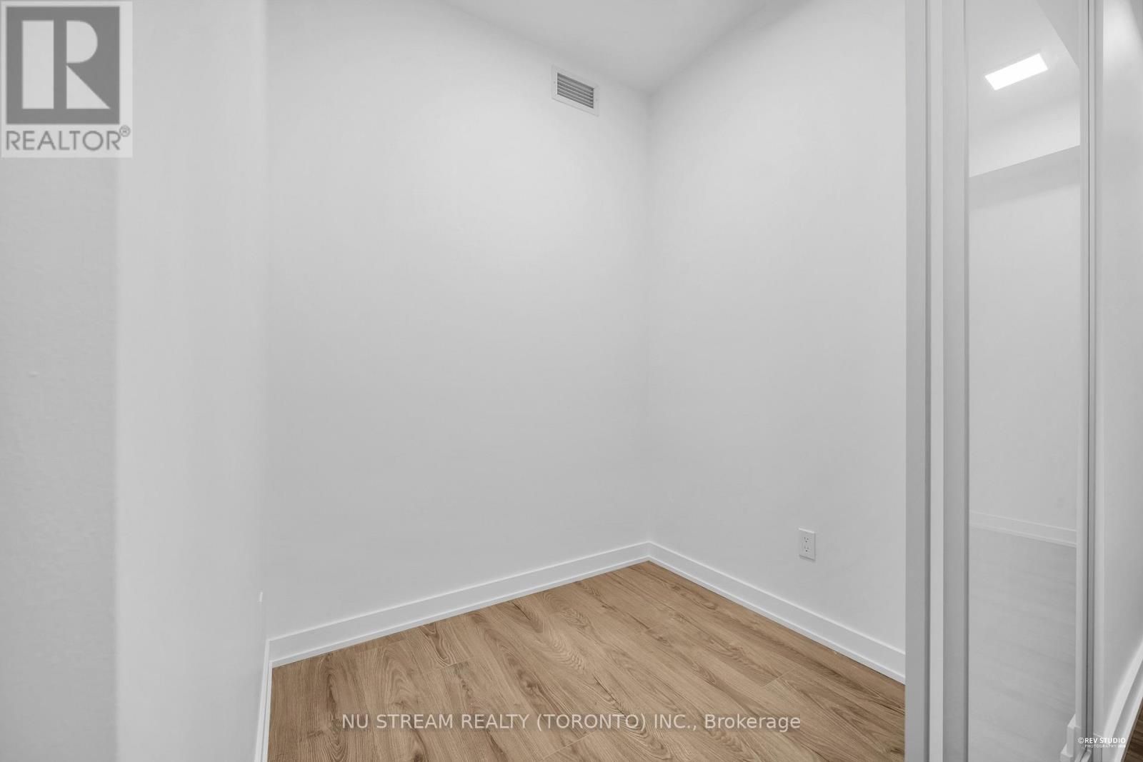 1203 - 29 Green Trail Court, Toronto, Ontario  M2K 0J9 - Photo 7 - C13051074