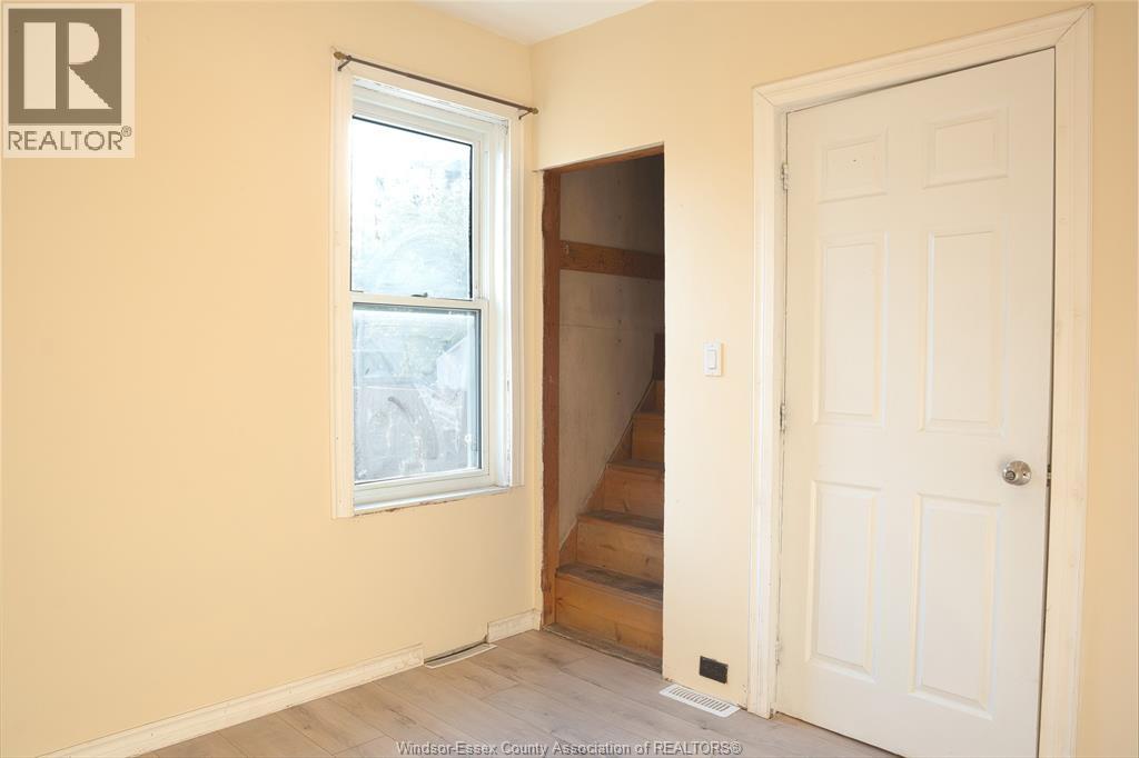 1025 Curry Avenue, Windsor, Ontario  N9B 2A6 - Photo 12 - 26004424