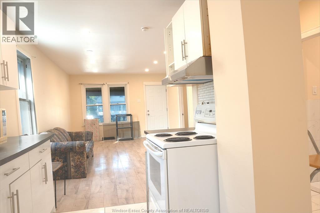 1025 Curry Avenue, Windsor, Ontario  N9B 2A6 - Photo 8 - 26004424