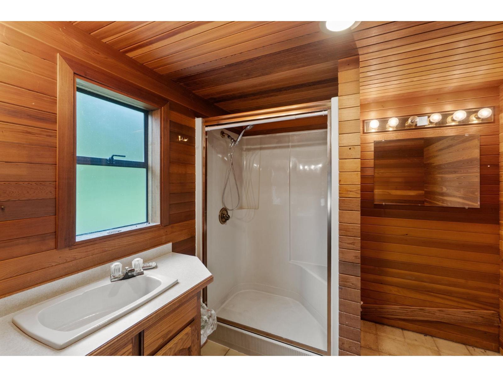 6879 229th Street, Langley, British Columbia  V2Y 2J7 - Photo 17 - R3111455