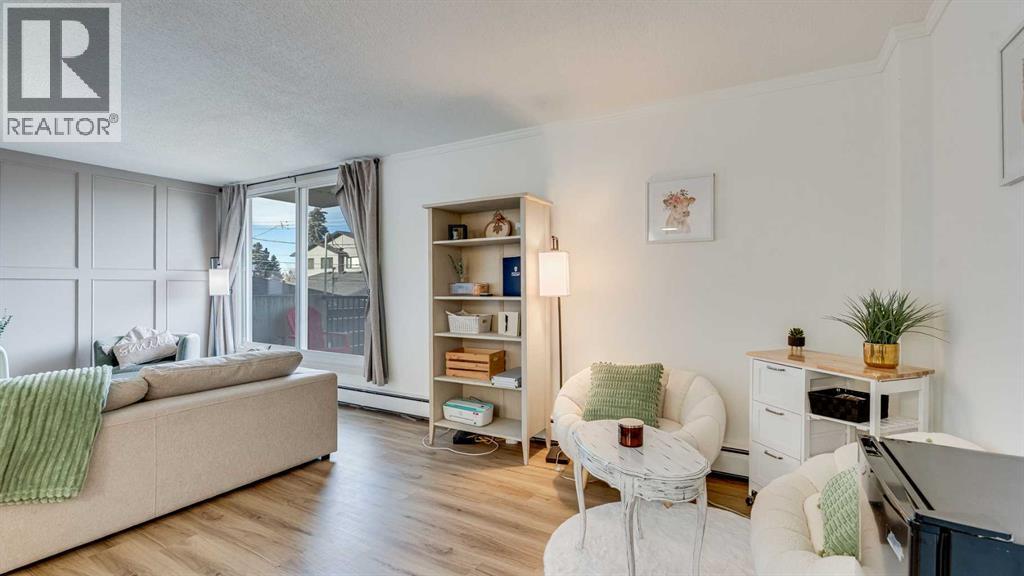 201, 2512 1 Avenue NW, Calgary, Alberta  T2N 0C2 - Photo 3 - A2286603