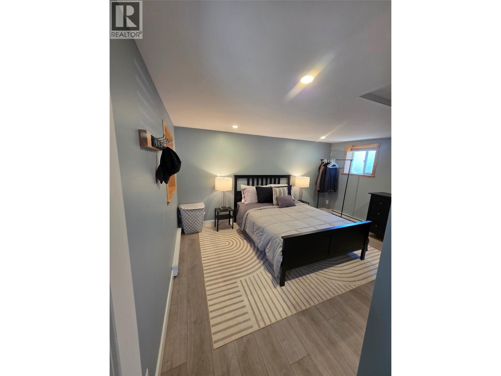 2342 Washington Street, Rossland, British Columbia  V0G 1Y0 - Photo 9 - 10380016