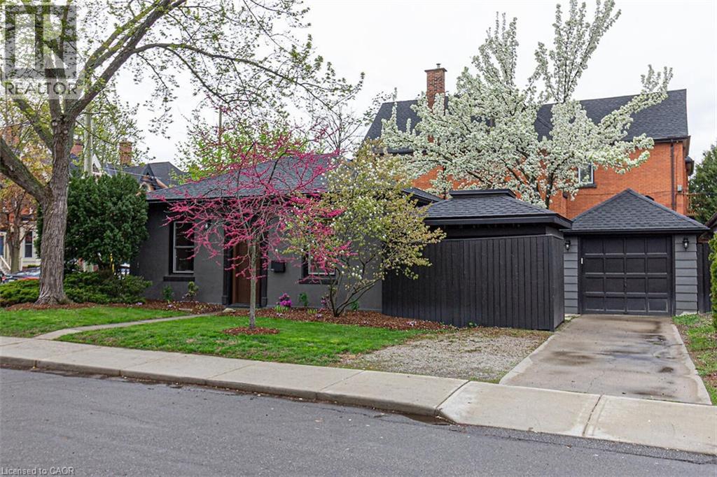 294 CAROLINE Street S, Hamilton, Ontario