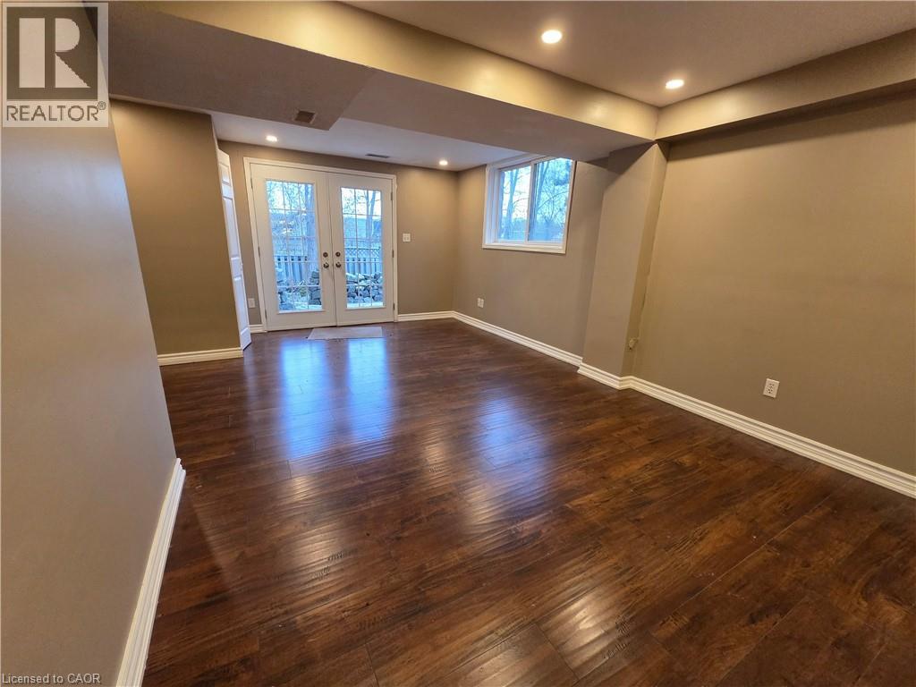 696 PENNY Lane Unit# Lower, Burlington, Ontario