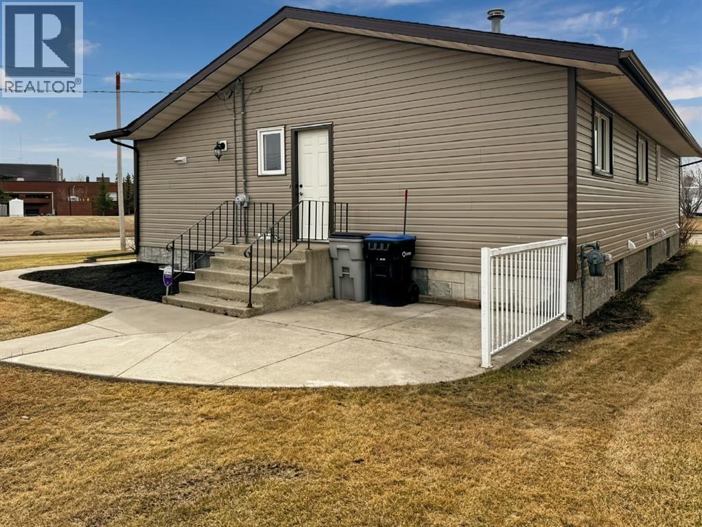 4504 45 Street, Mayerthorpe, Alberta  T0E 1N0 - Photo 36 - A2288706