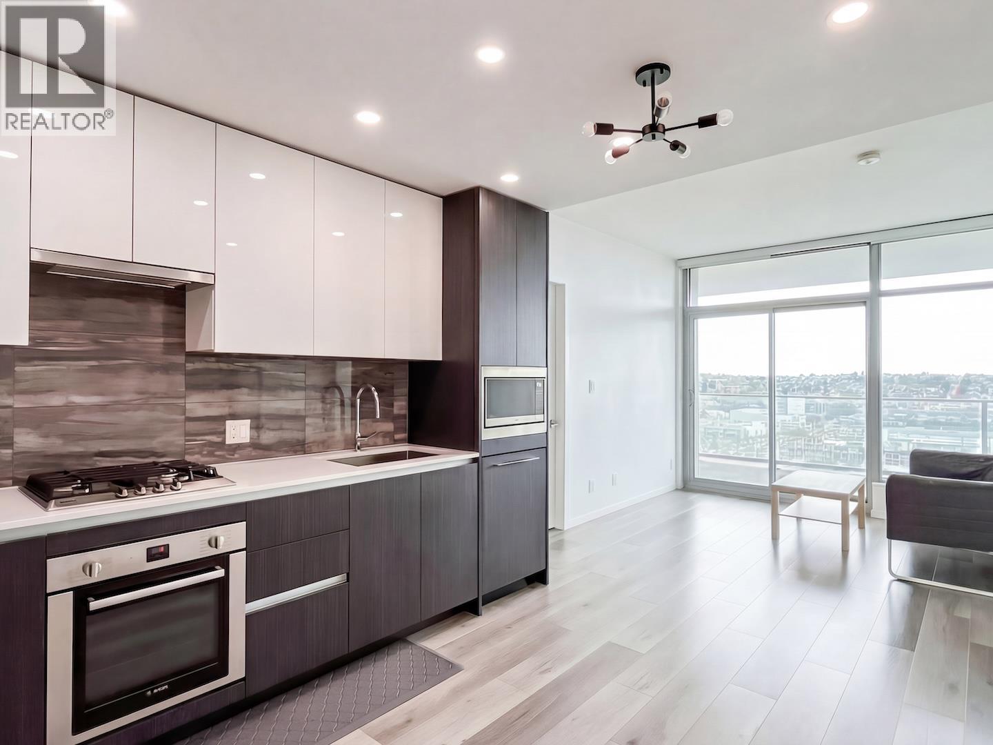 1408 1888 Gilmore Avenue, Burnaby, British Columbia  V5C 0L2 - Photo 1 - R3105628