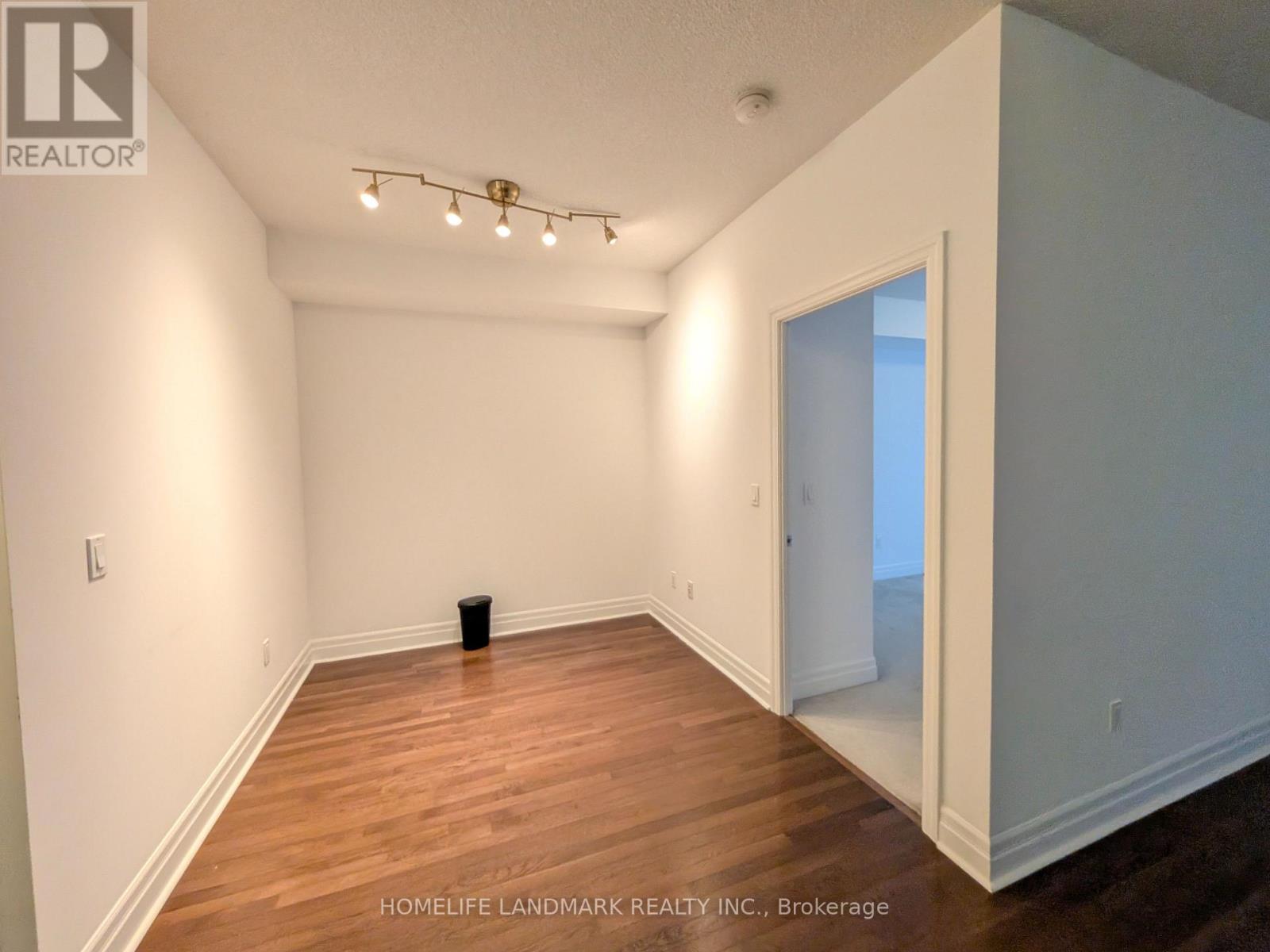 1208 - 35 Balmuto Street, Toronto, Ontario  M4Y 0A3 - Photo 5 - C12859986