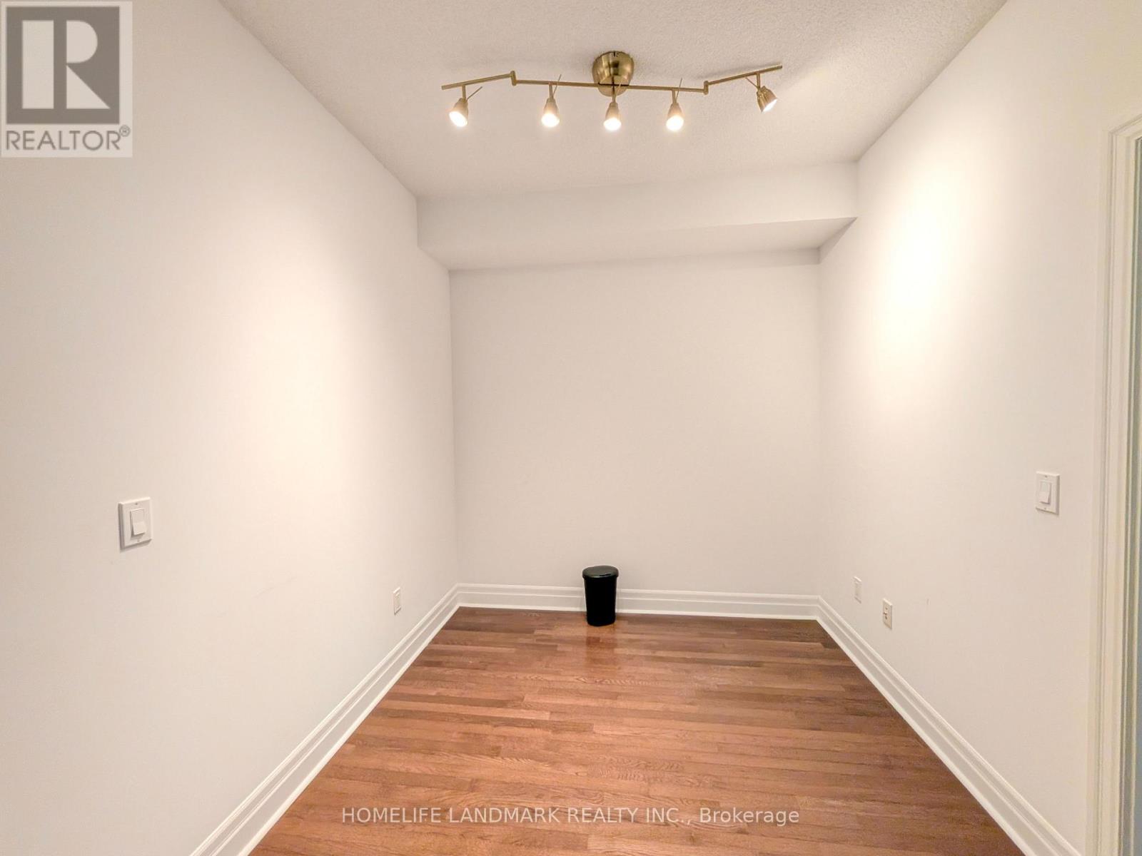 1208 - 35 Balmuto Street, Toronto, Ontario  M4Y 0A3 - Photo 4 - C12859986