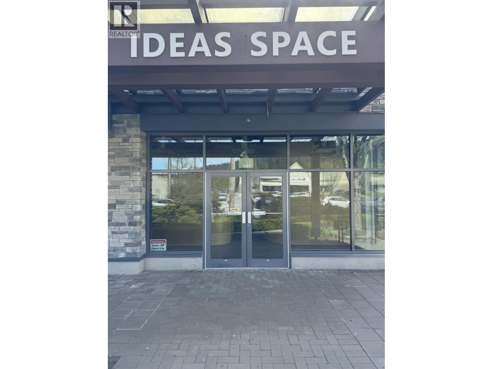 101 875 GIBSONS WAY, Gibsons, British Columbia
