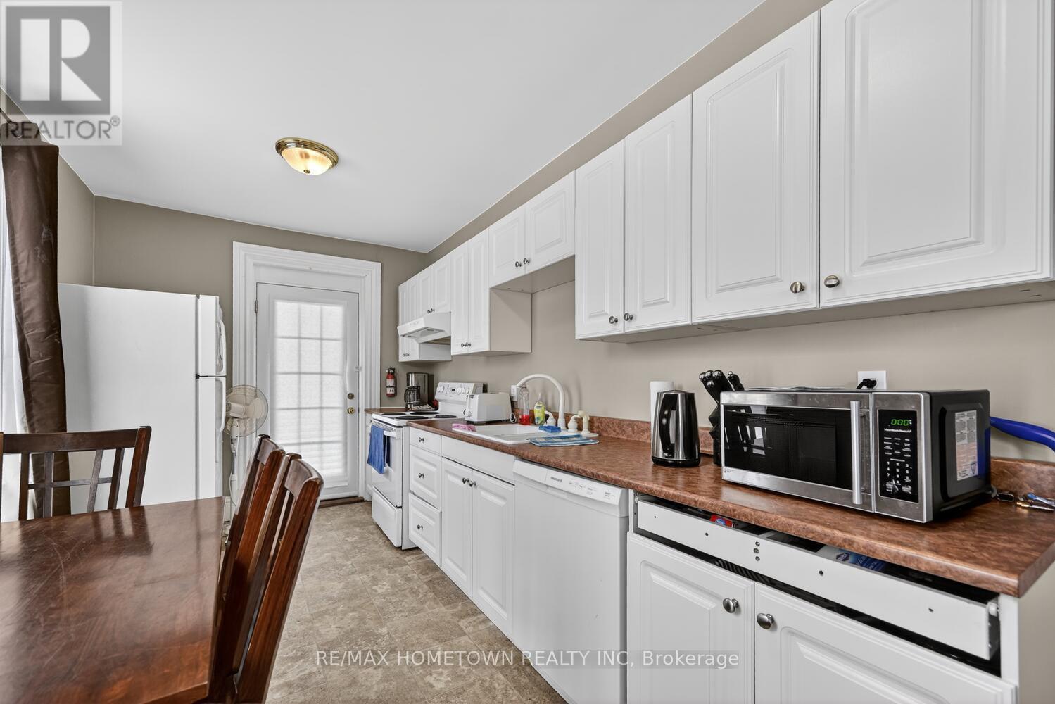 61 Pearl Street E, Brockville, Ontario  K6V 1P6 - Photo 13 - X12910658