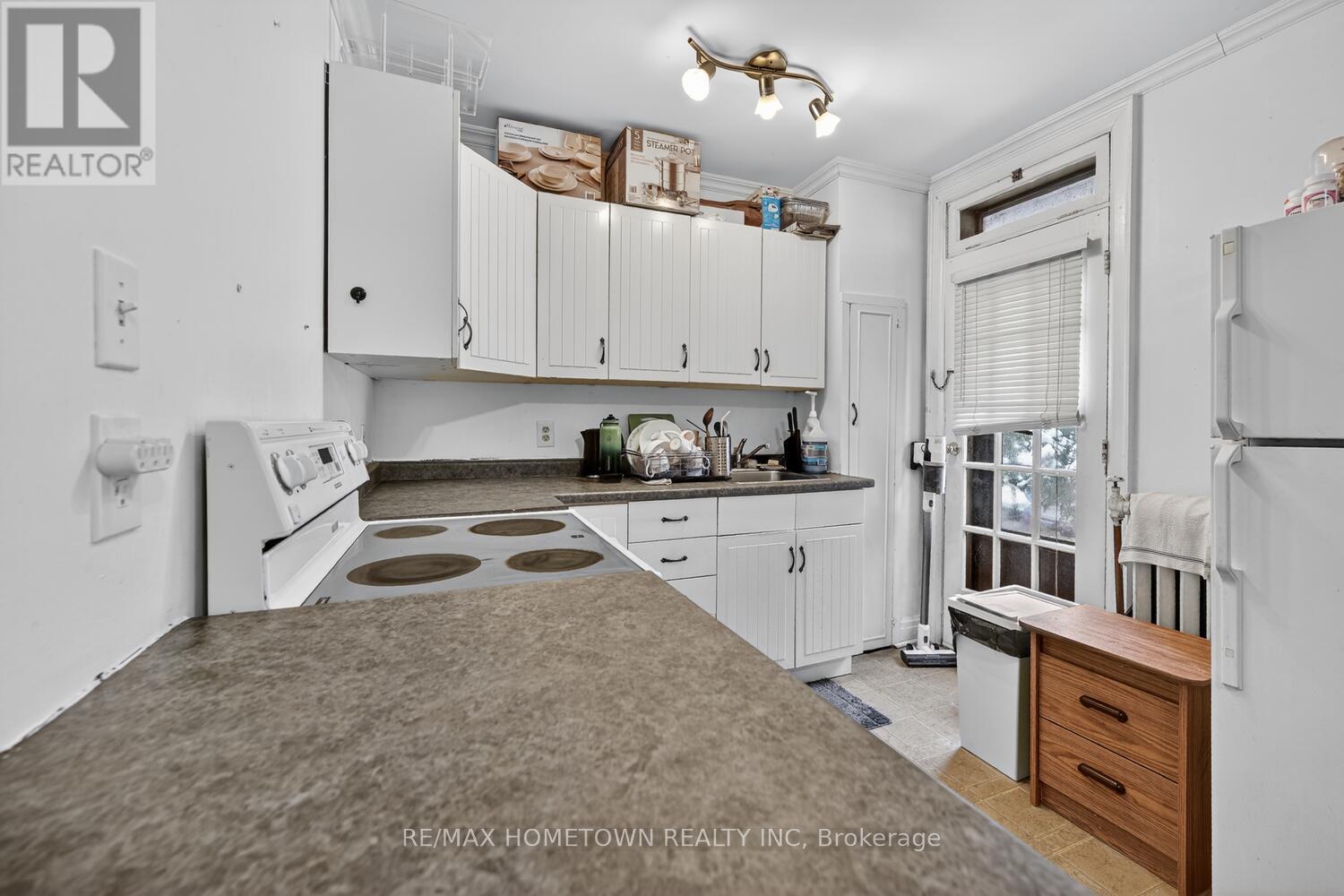 61 Pearl Street E, Brockville, Ontario  K6V 1P6 - Photo 42 - X12910658