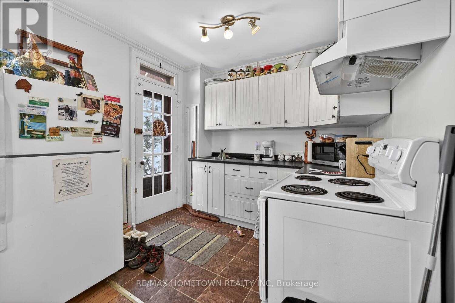 61 Pearl Street E, Brockville, Ontario  K6V 1P6 - Photo 7 - X12910658