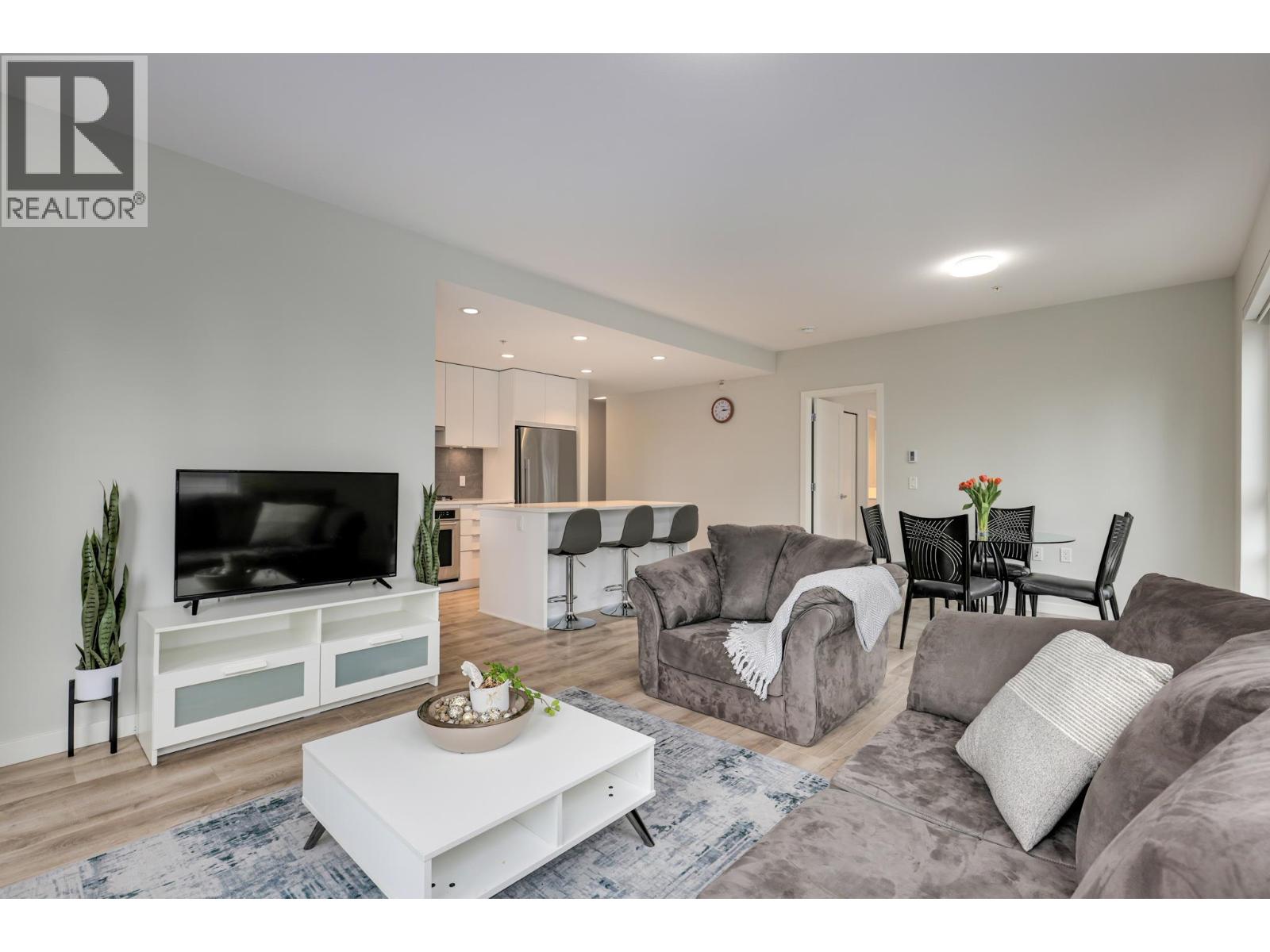 404 615 Cottonwood Avenue, Coquitlam, British Columbia  V3J 2S5 - Photo 5 - R3107264