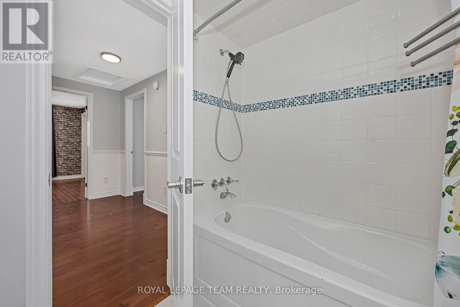 6 Stroughton Crescent, Ottawa, Ontario  K0A 3P0 - Photo 36 - X12819550